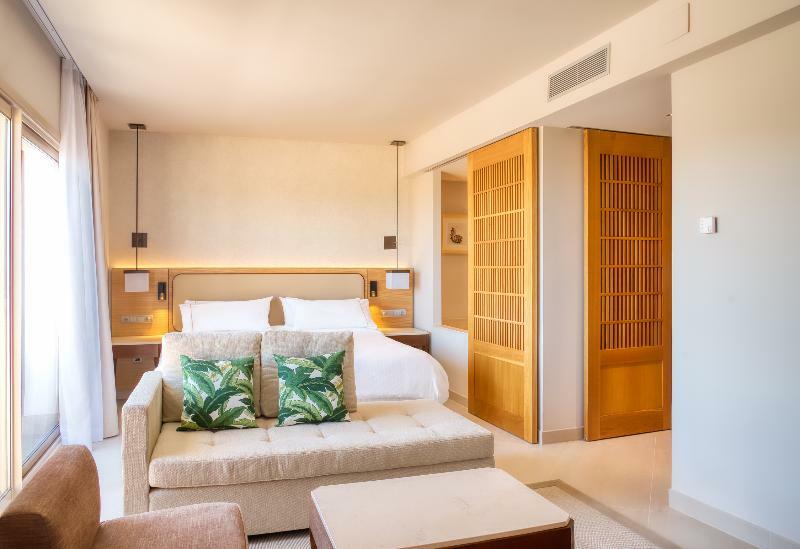 The Westin Bonmont Golf Resort & Spa Bonmont Terres Noves Exterior photo